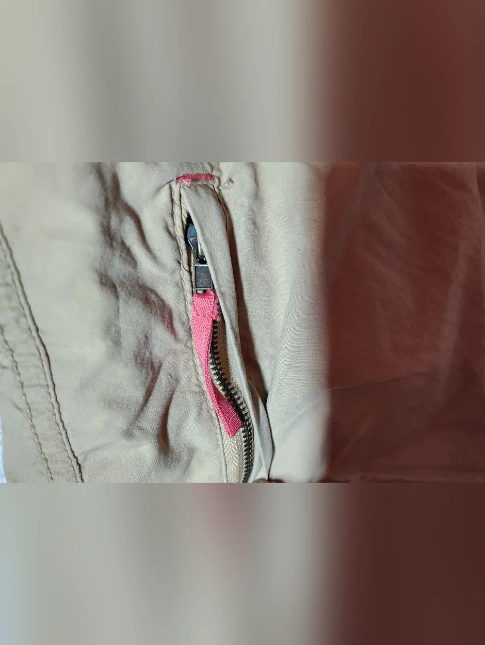 Steve & Barry's Tan Cargo Shorts with Pink Accents Size 12